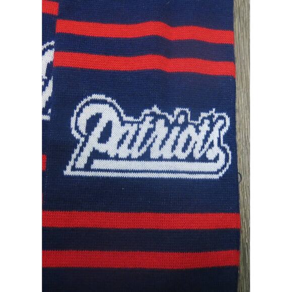 NFL NEW ENGLAND PATRIOTS Scarf Football Team Logo Fringe Blue Red Fall Winter - Picture 2 of 6